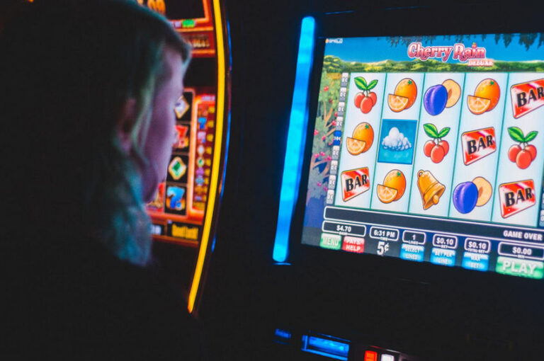What Does The Future Hold For Online Gambling?